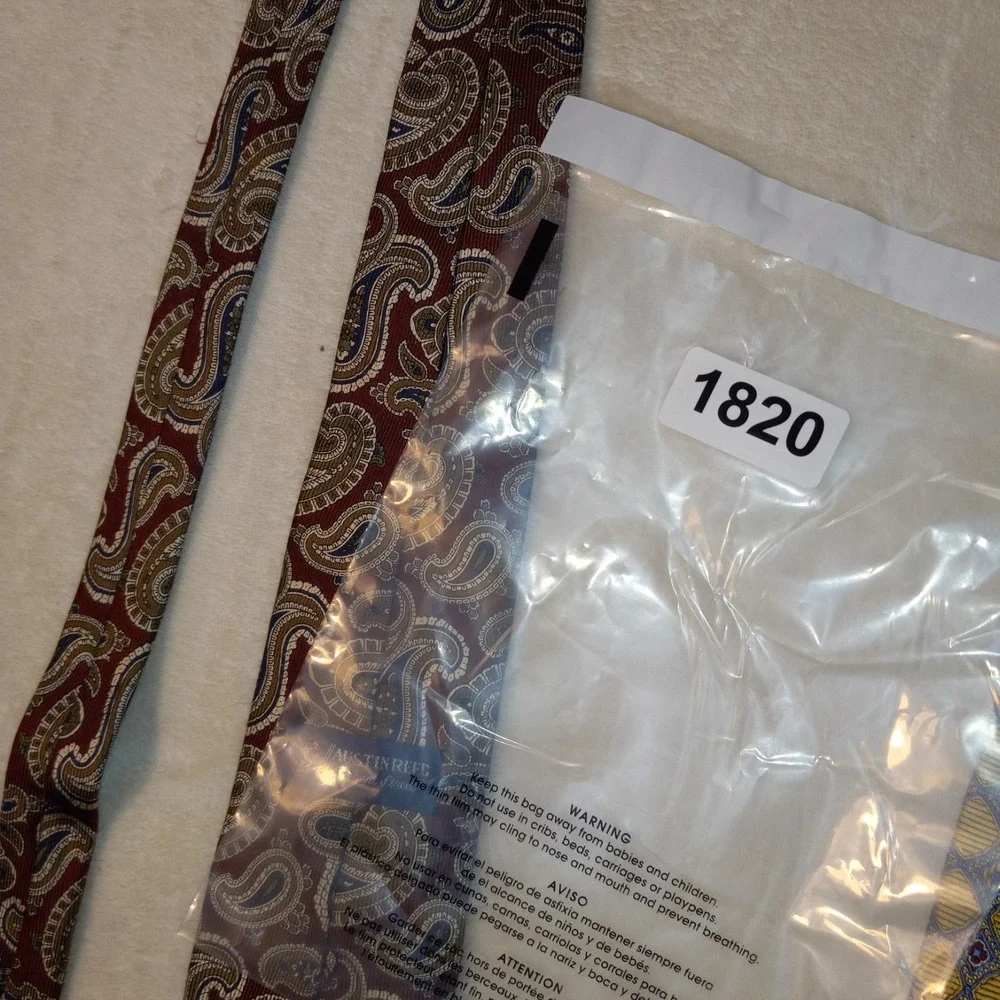 Vintage Austin Reed London-England Paisley 100% Italian Silk Tie Made In USA